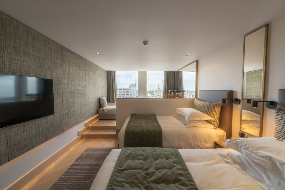 Royal Garden Hotel - Deluxe Twin Room